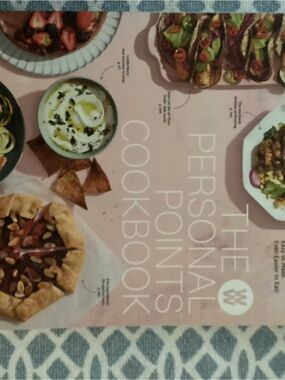 The Personal Points Cookbook - Pink Cover by WeightWatchers